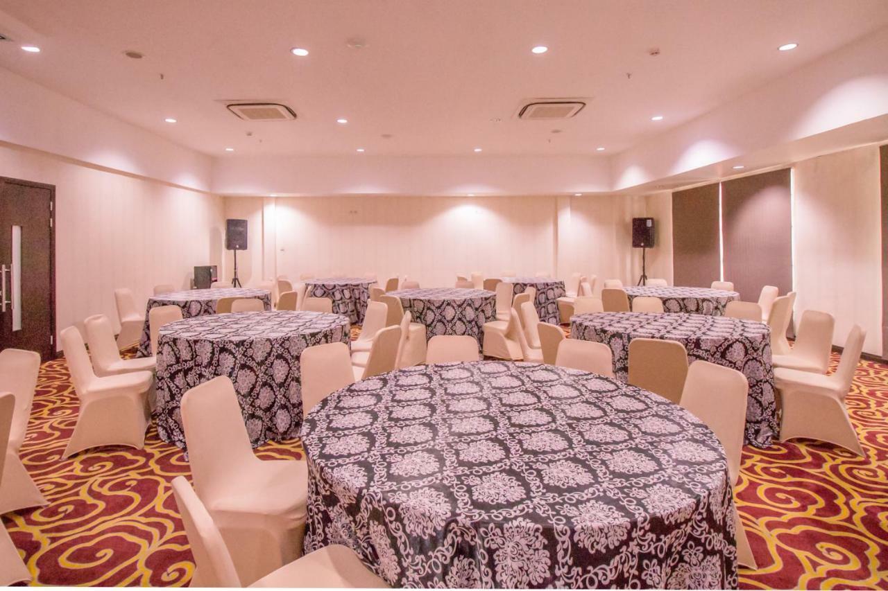 Mercure Pontianak City Center Exteriér fotografie
