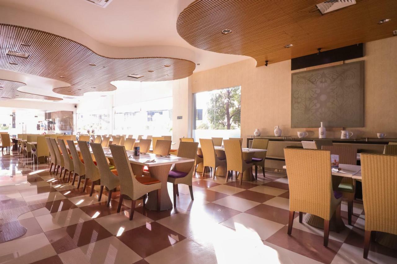 Mercure Pontianak City Center Exteriér fotografie